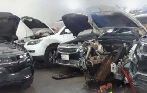 مشتری در تله وارداتی‌ها؛ خودروی بی‌قطعه، خدمات بی‌نماینده!  /سراب خودروهای وارداتی؛ هزینه تعمیر، چند برابر قیمت خرید؟