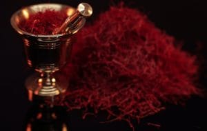 زعفران ایران در چنگال واسطه‌ها