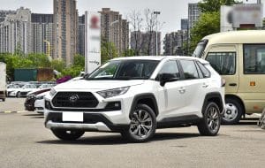 آغاز پیش‌فروش تویوتا RAV4 ADVENTURE PLUS با پلاک ملی از سوی آذریوردسال
