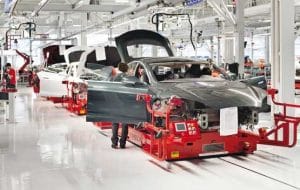 خودکفایی یا وابستگی به شرکای خارجی برای تولید خودروهای جدید؟!