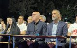 پرفورمنس کفش‌های جامانده به یاد یاسمین‌های میناب برگزار شد